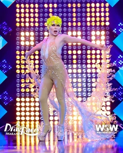 NaneSpheraWorldWildWETLook