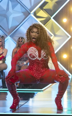 MakaylaCoutureLipSyncLook