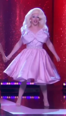 MizCrackerClapBackLook1