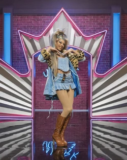 TheVirgoQueenEntranceLook