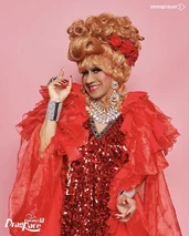 Look del Snatch Game – Celia Cruz
