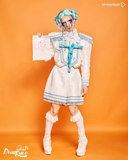 LaNiñaDelantroPastLook