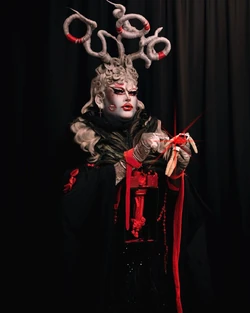 MissVallartaSupernaturalLook