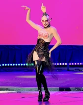 Look del show de talentos de la audición (reveal)