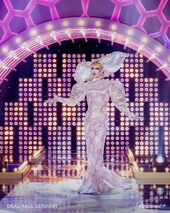 Opera Queens Look