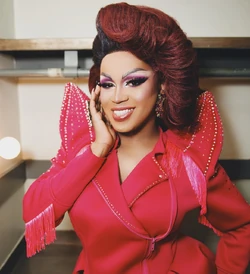 MercedesReunionLook2