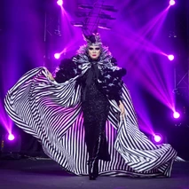 ArtS1E8Look.jpg (1,27 MB) Aflevering 8 Look