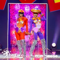 Look de 'Super Queens' — con Ringo