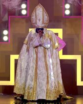 Look de 'La Más Religiosa'