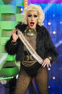 Miss Congeniality, Samantha Ballentines