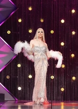 Look de 'My Chemical Reaction' – Cristalización