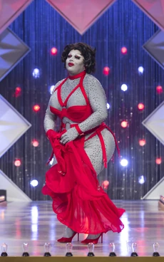 EveGoodGirlGoneBadLook2