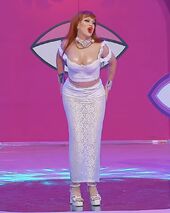 La Más Famosa Look (Reveal) – La Veneno
