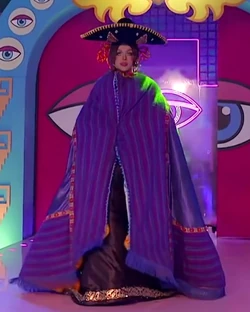 SirenaFolkloristicLook1