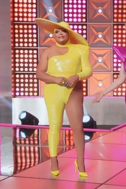 KandyMuseVarietyShowHostLook