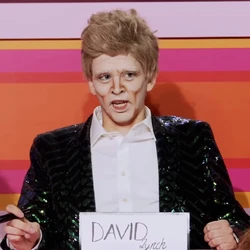 LydiaBKollinsSnatchGameLook