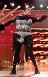 A Ritmo di Drag Look – Tango