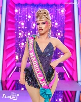 Publicación de felicitación como Miss Maquillaje