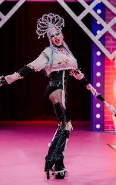 VivaldiEntranceLook