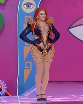 Look de 'La Más Monja Coronada' (2º reveal)