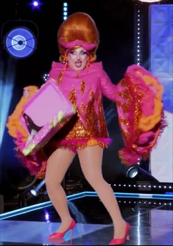 ChorizaMayBusinessPartyLook1