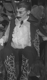 Look no emitido del Snatch Game - Drácula