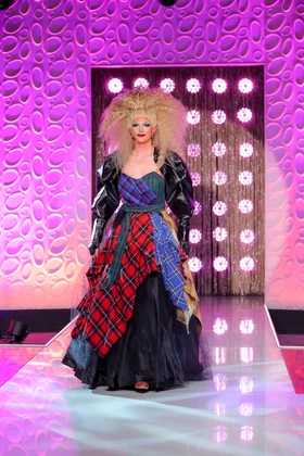 AshleyMadisonRainbowLook