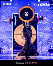 Look de 'AbFab: Night of a Thousand Sweetie Darlings'