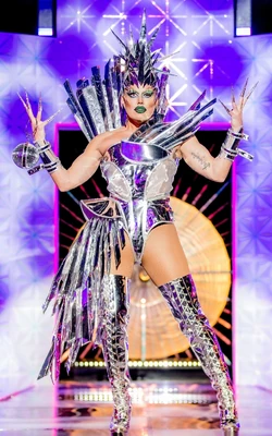 MichaelMarouliMirrorMirrorLook