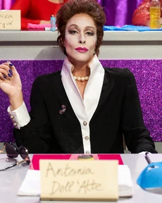 MarinaSnatchGameLook