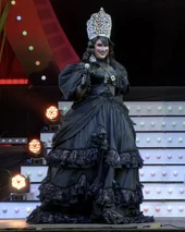 GvajardoLMD3GuestHostLook.jpeg (204 kB) Look de presentadora invitada