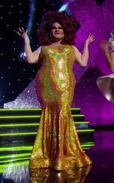 VictoriaParkerS10FinaleLook