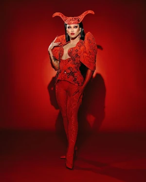 AuraMayariS15InterviewLook