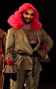 MadameMadnessEntranceLook