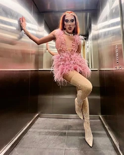LupitaKushLMD5PinkCarpetLook