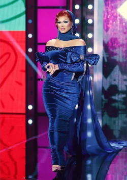 CrystalEnvyMonopulenceLook