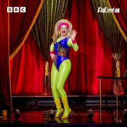 CharraTeaTalentShowLook