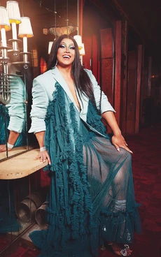 Ivy-ElysePremiereLook