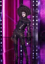 SuzieTootNailedItLook.jpg (166 KB) Nailed It Look (Reveal)