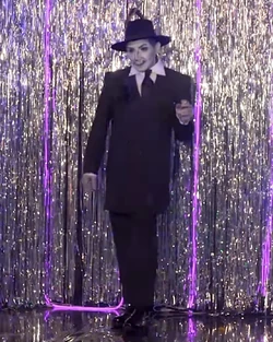 MemoReyriCelebrityLook1