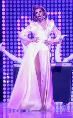 NaomiSmallsPerformanceLook