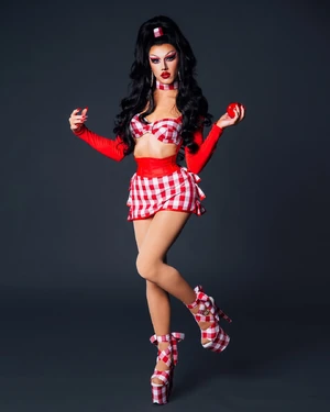 SpiceS15InterviewLook