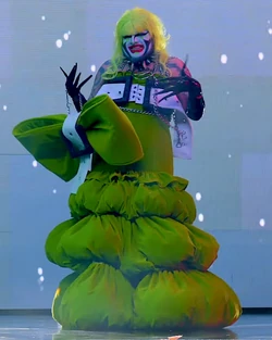 AlexisMvglerFinaleLook