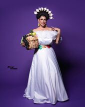 Nuestras Raíces Look