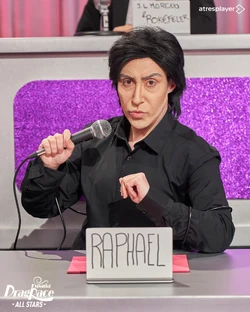 SamanthaBallentinesDRESAS1SnatchGameLook