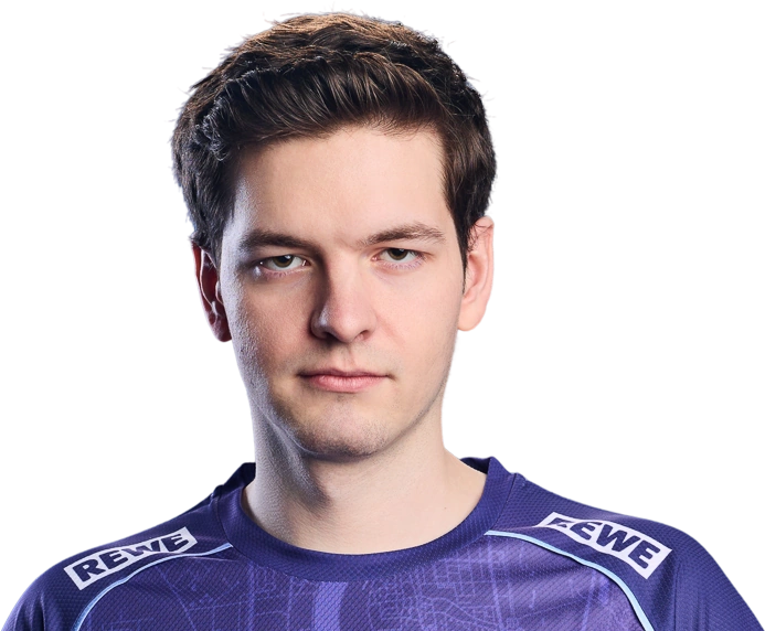 Mikyx portrait