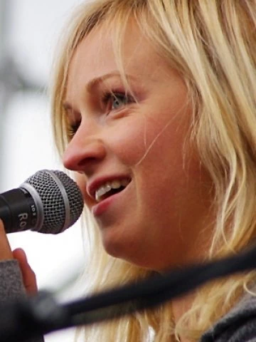 Эшли болл. Эшли болл в молодости. Фото эшли болл. Андреа либман и эшли болл. Ashleigh ball в молодости.