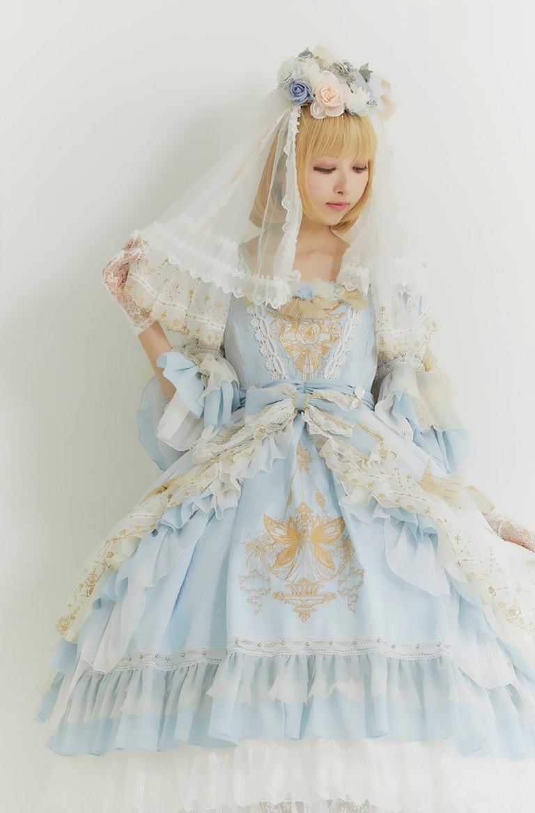 What is Lolita fashion? How to achieve the perfect look