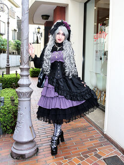 Bliksem bijtend Verminderen Gothic Lolita | Lolita Fashion Wiki | Fandom