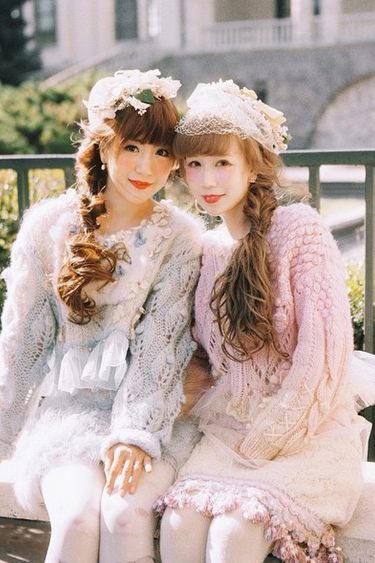 Lolita, Lolita Fashion Wiki